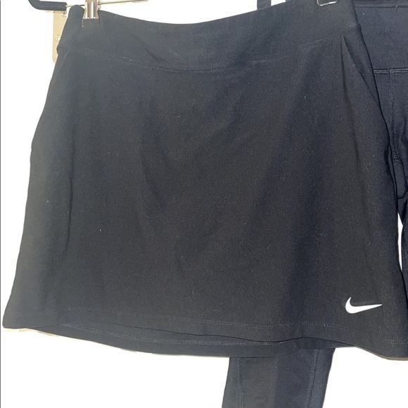 Nike bottoms - Picture 3 of 3